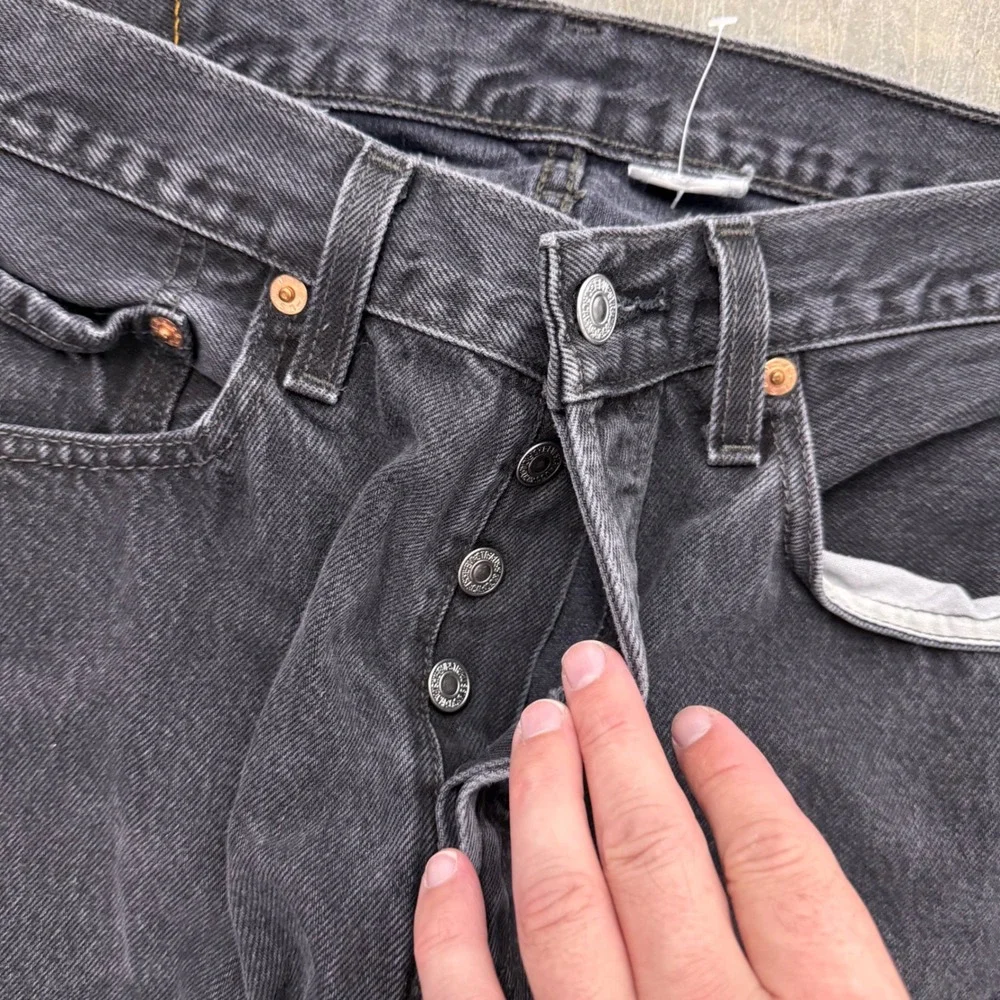 Vintage Levis 501 Black Denim Jeans Mens 33x30 Straight Leg Button Fly Faded